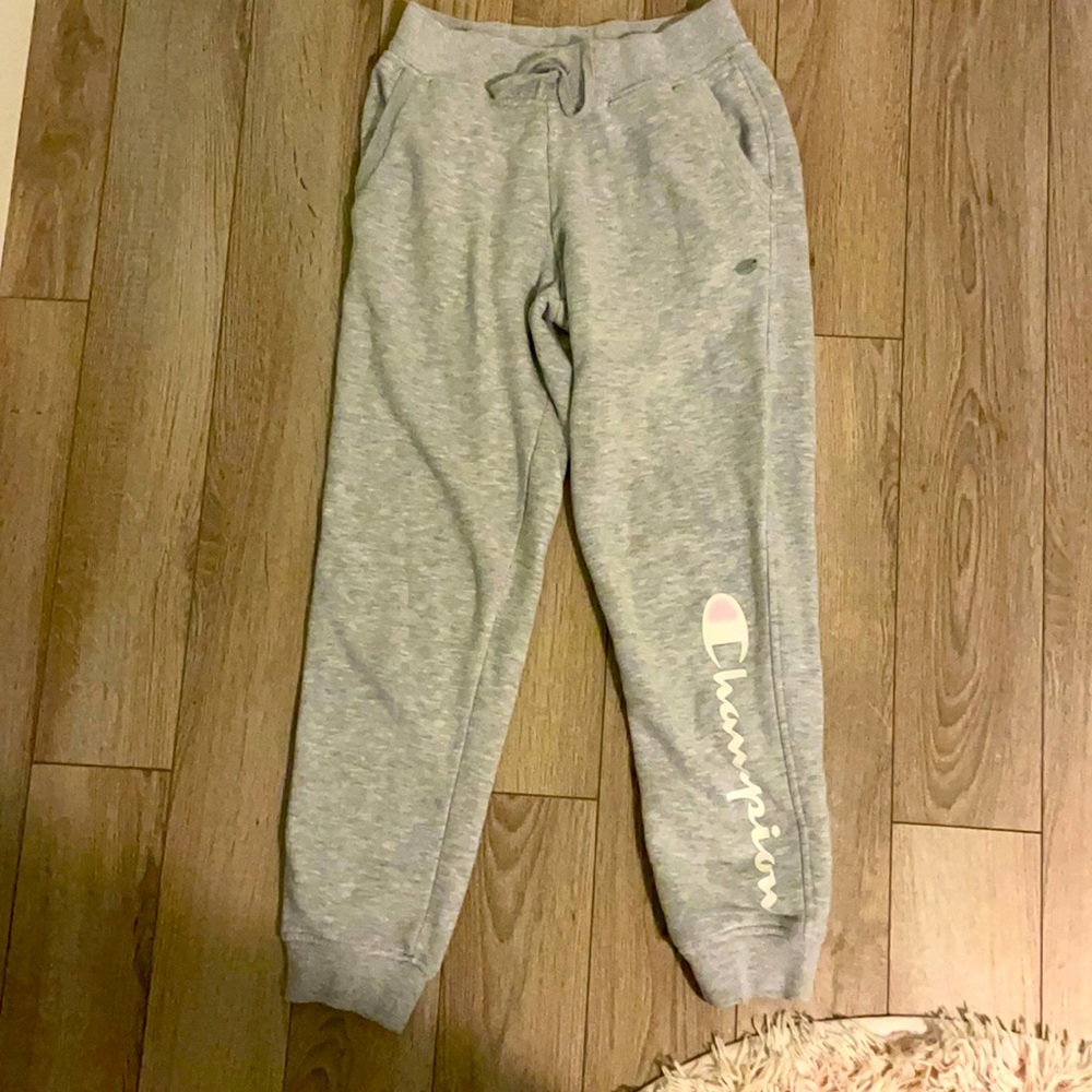 LIGHTLY WORN GIRLS CHAMPION SWEATPANTS